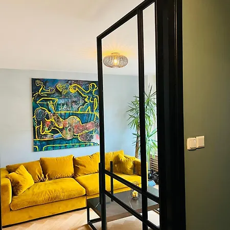 Spacious In Close To The City Center